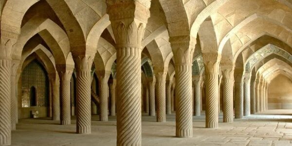 خلاقیت و ابتکار عمل حرف اول را در تقویت و احیای نقش مساجد در جامعه می‌زند