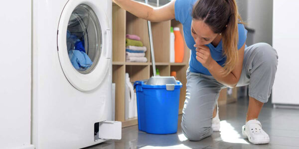 علت تخلیه شدن آب ماشین لباسشویی و راهکارهای رفع آن تصویر 1