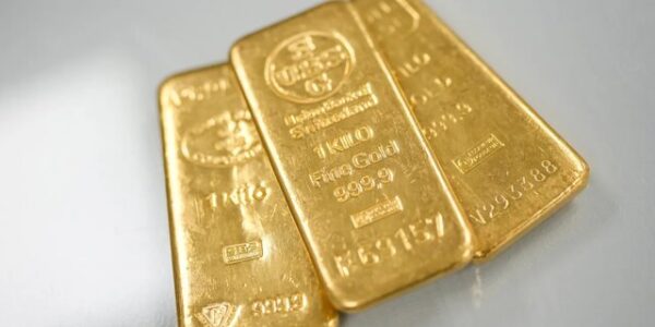 طلای جهانی از ۳۹۰۰ دلار عبور کرد